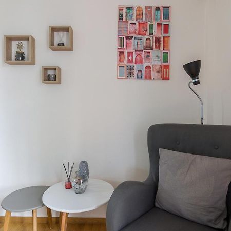 Spacious Apartment For Two People Atény Exteriér fotografie